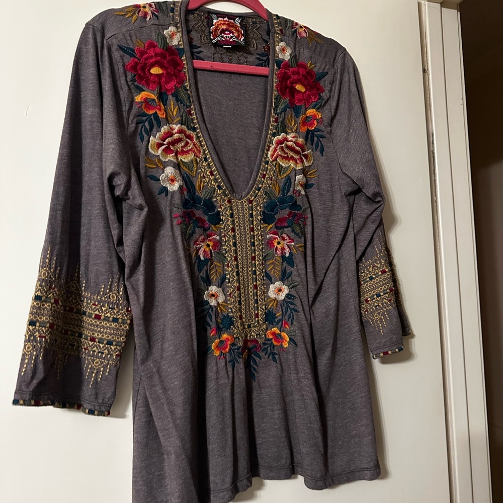 Johnny Was Gray Embroidered Tunic Relaxed Fit